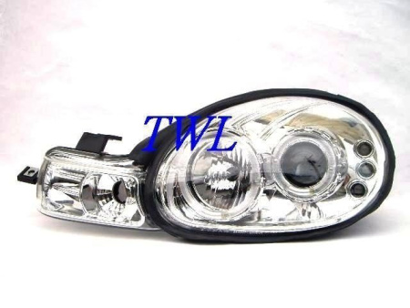 Dodge Neon (00-02) передние фары линзовые хромированные, со светодиодной подсветкой, комплект 2 шт.