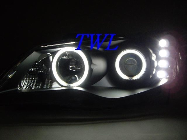 Honda Civic VIII (06-) фары передние линзовые черные, со светящимися ободками и светодиодной подсветкой, комплект 2 шт.