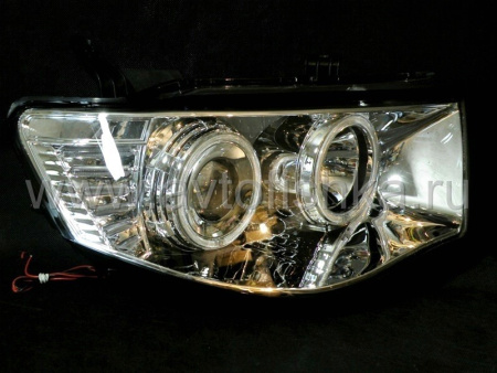 Mitsubishi L200 Triton (2005-) фары передние линзовые хромированные, со светящимися ободками, комплект 2 шт.