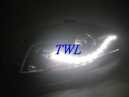 Audi A4 (05-07) фары передние линзовые черные, со светодиодной подсветкой, с электрокорректором, комплект 2 шт.