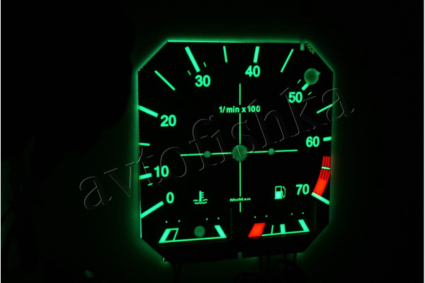 Volkswagen Golf mk1 светодиодные шкалы (циферблаты) на панель приборов - с экономайзером