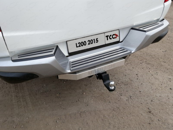 Mitsubishi L200 (15–) Накладки на задний бампер (лист шлифованный) 3 шт.