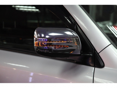 Toyota Land Cruiser 200, Lexus LX 570 (08-) корпуса боковых зеркал со светодиодными поворотниками, комплект 2 шт.