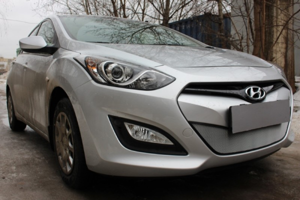 Hyundai i30 (12–15) Защита радиатора, хром