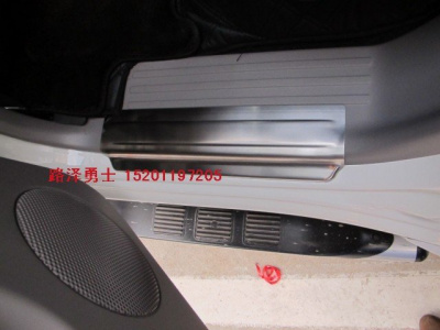 Mitsubishi Pajero Sport V3 (2009-) накладки на внутренние пороги из нержавеющей стали, к-кт 4 шт.