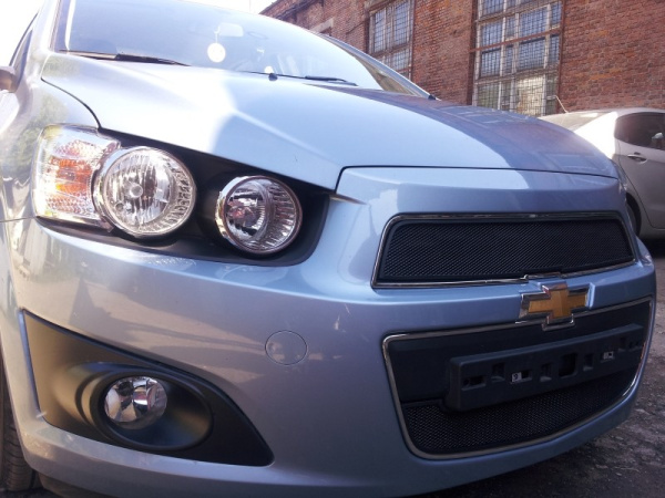 Chevrolet Aveo (12–) Защита радиатора, чёрная, верх