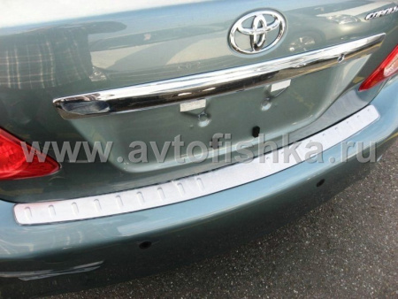 Toyota Corolla (2008-) накладка на задний бампер из полированной нержавеющей стали