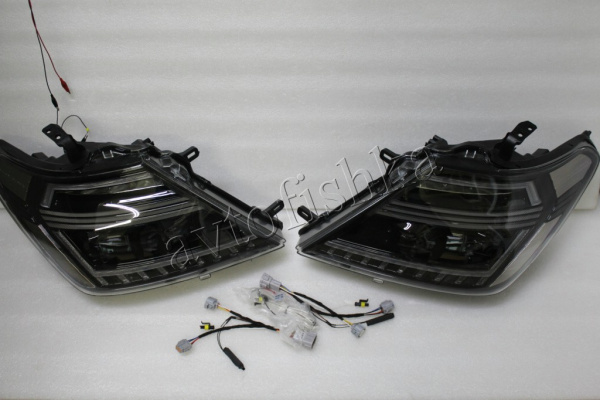 Nissan Patrol Y62 (10-) передние фары LED динамические