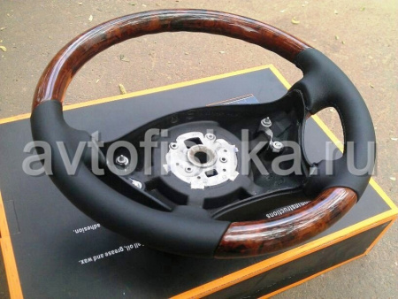 Mercedes Vito W639 (2003-) руль с отделкой - черная кожа с темным деревом орех.