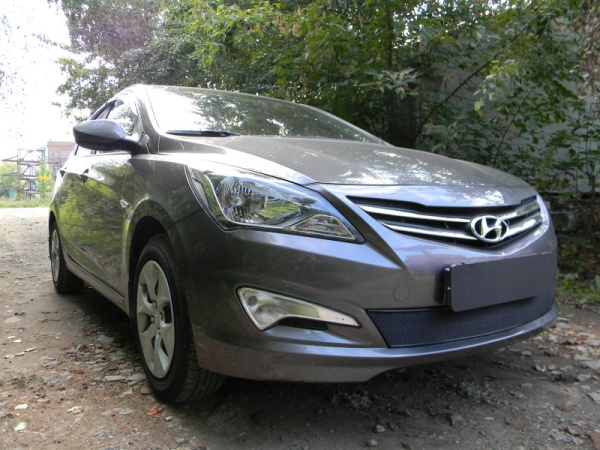 Hyundai Solaris (14–16) Защита радиатора Premium, чёрная