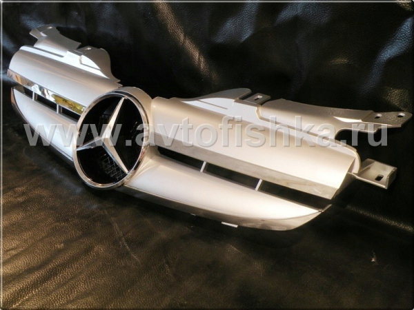Mercedes SLK R170 (98-04) решетка радиатора 2 ламели, дизайн AMG, серебристая