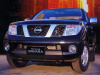 Nissan Pathfinder R51, Navara (05-10) рамки противотуманных передних фар хромированные со светодиодной подсветкой, комплект 2 шт.