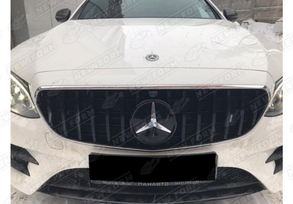 Mercedes-Benz E-Klasse W213 2016 - 2020 Решетка радиатора AMG GT черная