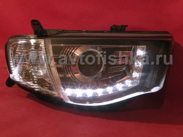 Mitsubishi L200 Triton фары передние линзовые черные, со светодиодной подсветкой DRL, комплект 2 шт.