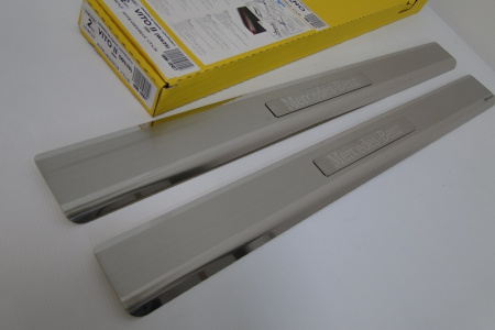 Mercedes Viano (04-) накладки на внутренние пороги, к-кт 2шт.