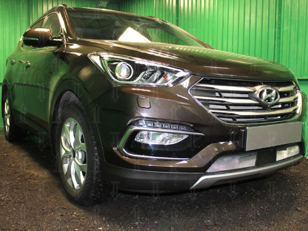 Hyundai Santa Fe (15–) Защита радиатора, хром (с датчиком ACC)