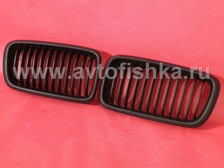 BMW 7 E38 (95-01) решетка радиатора черная матовая, дизайн спорт