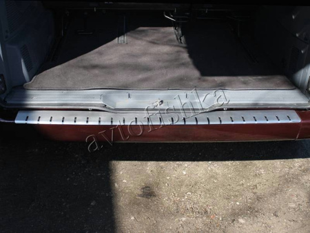 Mercedes Viano Vito (04-14) накладка на задний бампер профилированная с загибом, нержавеющая сталь