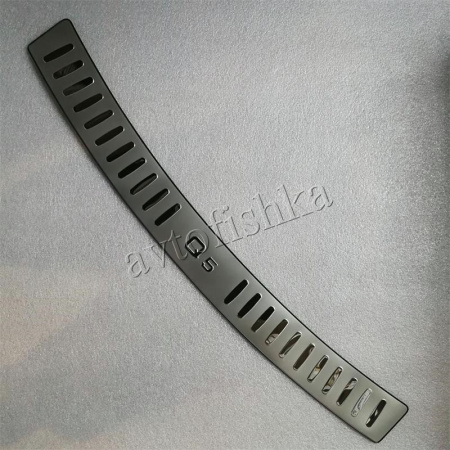 Audi Q5 (08-17) накладка из нержавеющей стали на задний бампер с логотипом