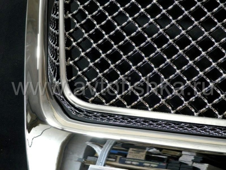 Ford Explorer (06-10) решетка переднего бампера и радиатора хромированная целиковая, дизайн Bentley, пластик