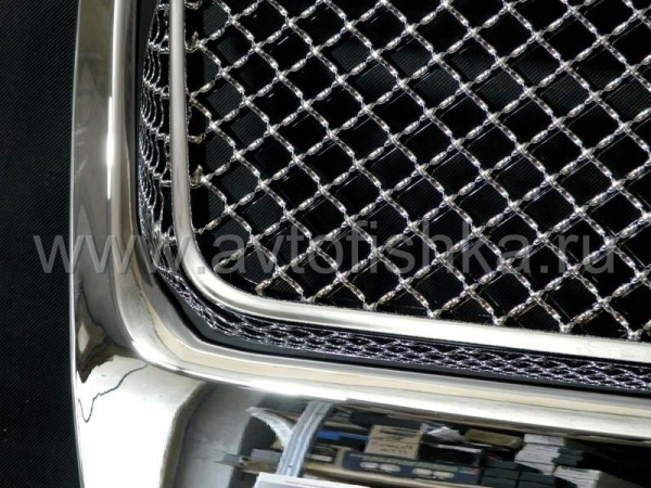 Ford Explorer (06-10) решетка переднего бампера и радиатора хромированная целиковая, дизайн Bentley, пластик