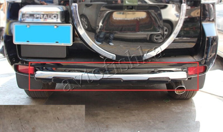 Toyota Land Cruiser Prado 150 (10-17) накладка на задний бампер (нижняя часть), черная с хромом