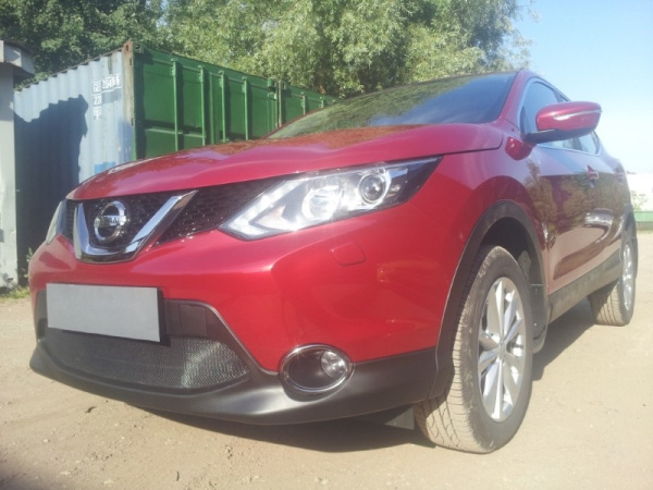 Nissan Qashqai (14–) Защита радиатора, чёрная (без парктроников)