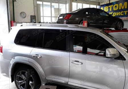 Toyota Land Cruiser LC 200 (2 рестайлинг) 2015 - н.в. Рейлинги серебристые