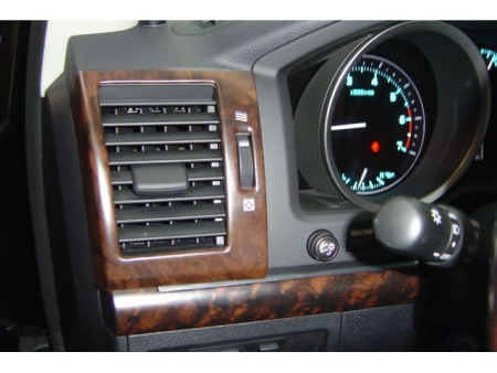 Toyota Land Cruiser 200 (08-) декор салона авто под дерево, дизайн под черное дерево, комплект 10 предметов