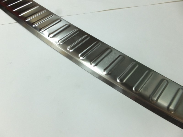 Kia Sportage (16–) Накладка на задний бампер, нерж.