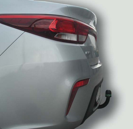 Kia; Hyundai Solaris; Rio (17–) Фаркоп (тягово-сцепное устройство), седан