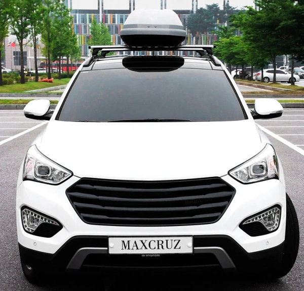 Hyundai Grand Santa Fe (13–16) Решетка радиатора Sport