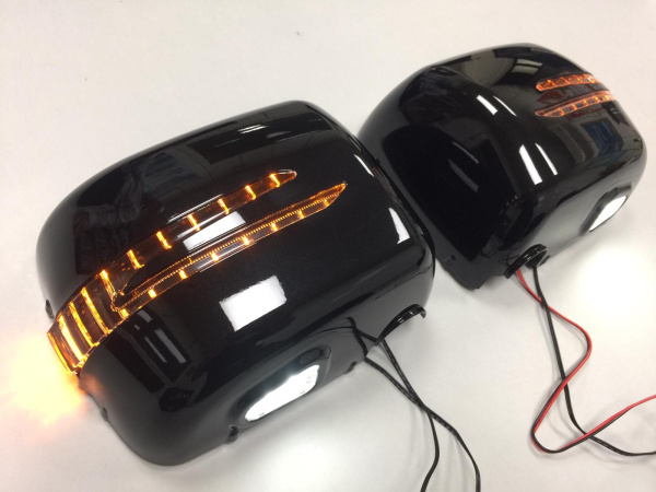 Mercedes G-class W463 (86-12) корпуса боковых зеркал черные, светодиодными поворотниками дизайн СТРЕЛА, комплект 2 шт.