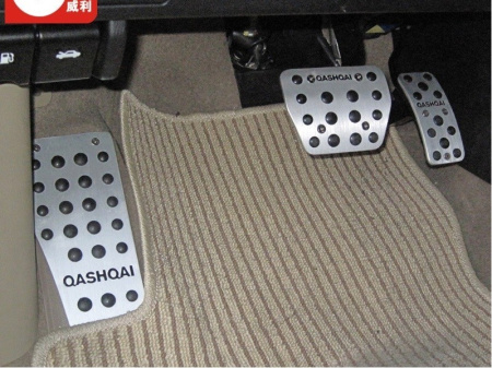 Nissan Qashqai, Maxima, Teana, Altima алюминиевые накладки на педали с надписью "Nissan" для АКПП, комплект 3 шт.