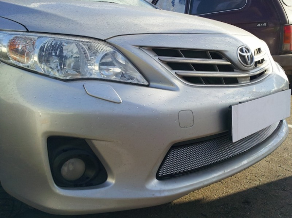 Toyota Corolla (11–13) Защита радиатора, хром
