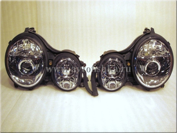 Mercedes E W210 (95-99) фары передние линзовые хромированные с перфорацией, дизайн AMG, комплект 2 шт.