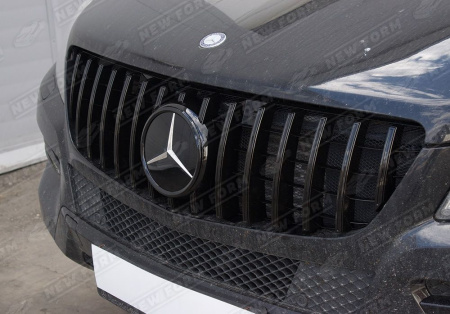 Mercedes-Benz M-Klasse W166 2011 - 2015 Решетка радиатора AMG GT черная