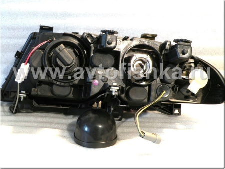 BMW 3 E46 (98-01) 4 дв. фары передние линзовые черные, со светящимися ободками, с поворотниками, комплект лев.+прав.