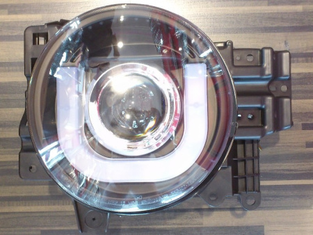 Toyota FJ Cruiser (07-) передние хромированные линзовые фары со светящимися ободками, дизайн Volkswagen, комплект 2 шт.