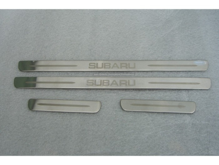 Subaru Forester (08-) накладки на пороги передних и задних дверных проемов с надписью "SUBARU", нержавеющая сталь