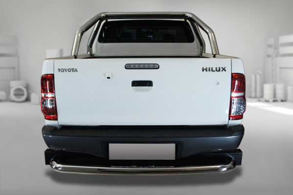 Toyota Hilux (12–) Защита заднего бампера, цельная (76 мм, полир. нерж.)