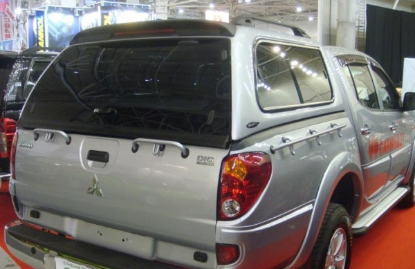 Mitsubishi L200 (06–/09–) Хардтоп S560 (поставляется в цвет кузова)