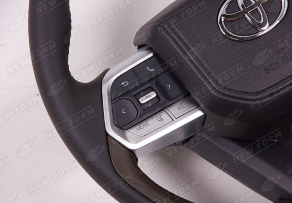 Toyota Land Cruiser LC 200 2007 - 2012 Руль коричневое дерево с хромированными элементами