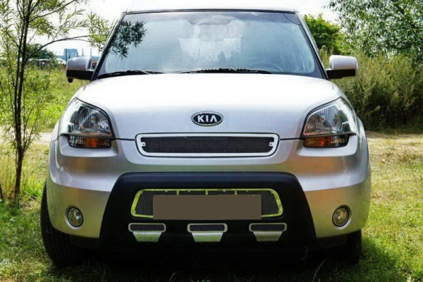 Kia Soul (08–10) Комплект накладок на решетку радиатора и воздухозаборники, 5 элементов, полир. нерж. сталь.+ сетка.