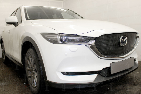 Mazda CX-5 (17–) Защита радиатора Premium, чёрная, низ