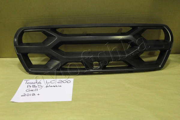 Toyota Land Cruiser 200 (07-15) решетка радиатора  Agressor
