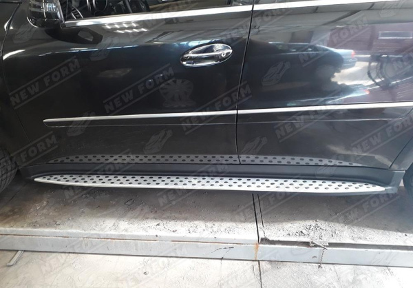 Mercedes-Benz GL-Klasse X164 рестайлинг 2009 - 2012 Пороги