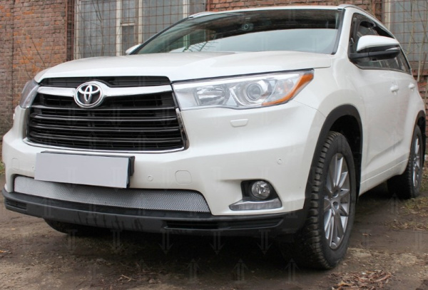 Toyota Highlander (14–) Защита радиатора, хром, низ