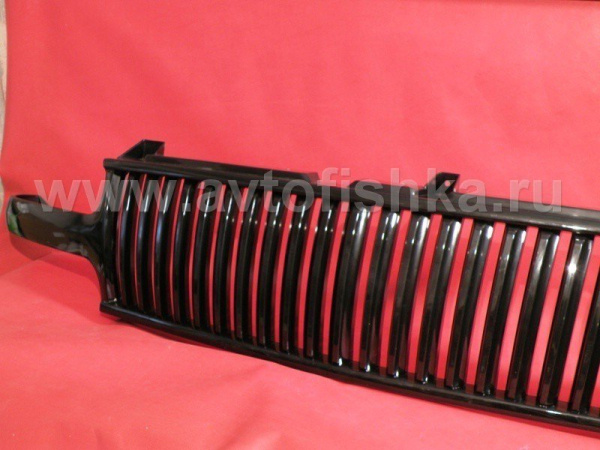 Chevrolet Tahoe, Suburban (99-06) черная радиаторная решетка с вертикальным дизайном