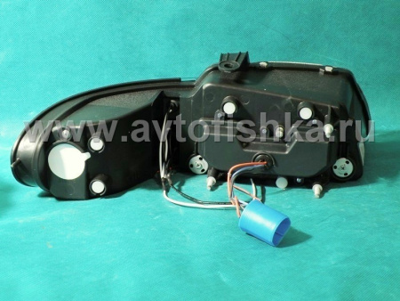 Chrysler Town&Country, Dodge Caravan, Plymouth Voyager (96-00) фары передние линзовые черные со светящимися ободками и светодиодной подсветкой, комплект 2 шт.